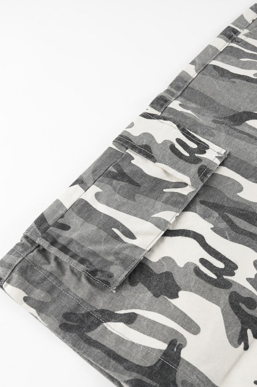 Shorts cargo amples camouflage