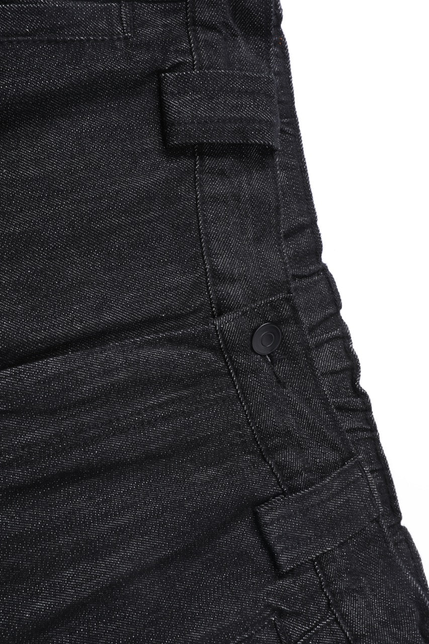 LINDEN Saber-Cut Jeans