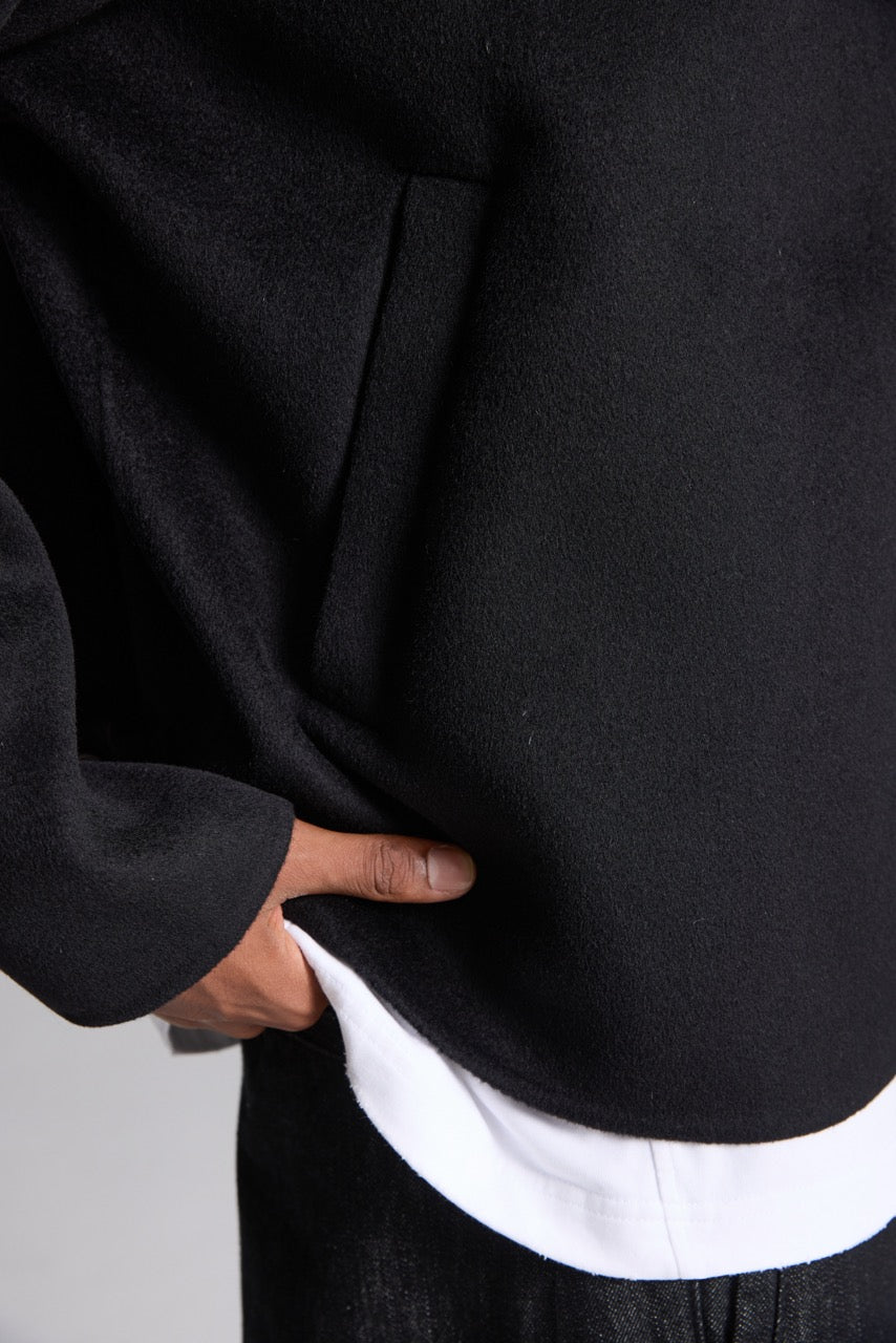 Veste en laine pure faite à la main