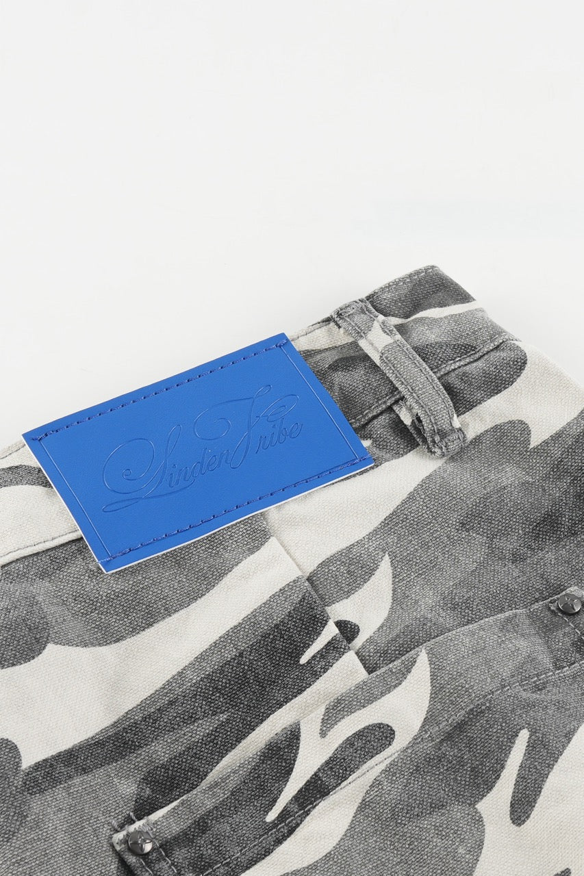Shorts cargo amples camouflage