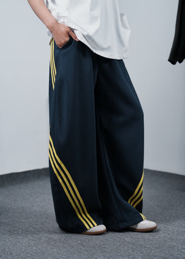 Scimitar-silhouette sweatpants  WM192KNCK6606