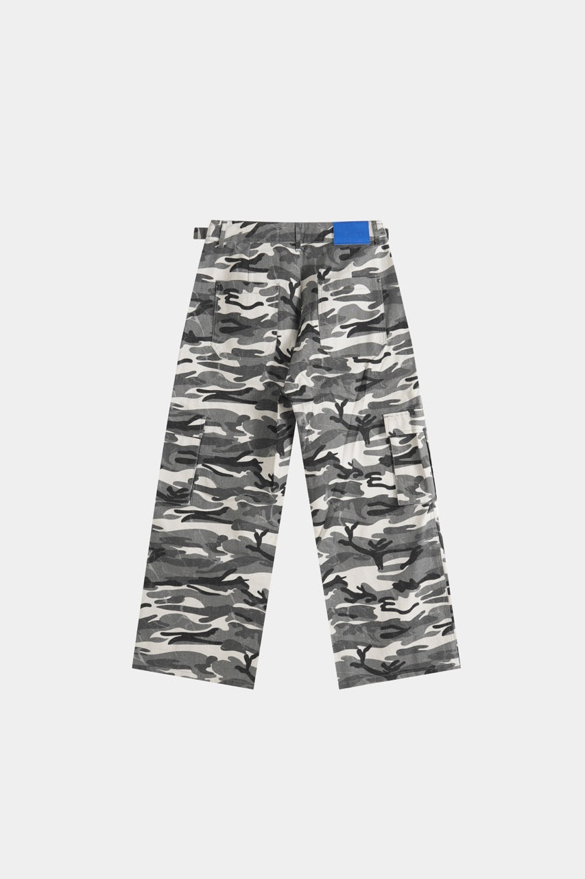 Baggy Cargo Pants - Camo