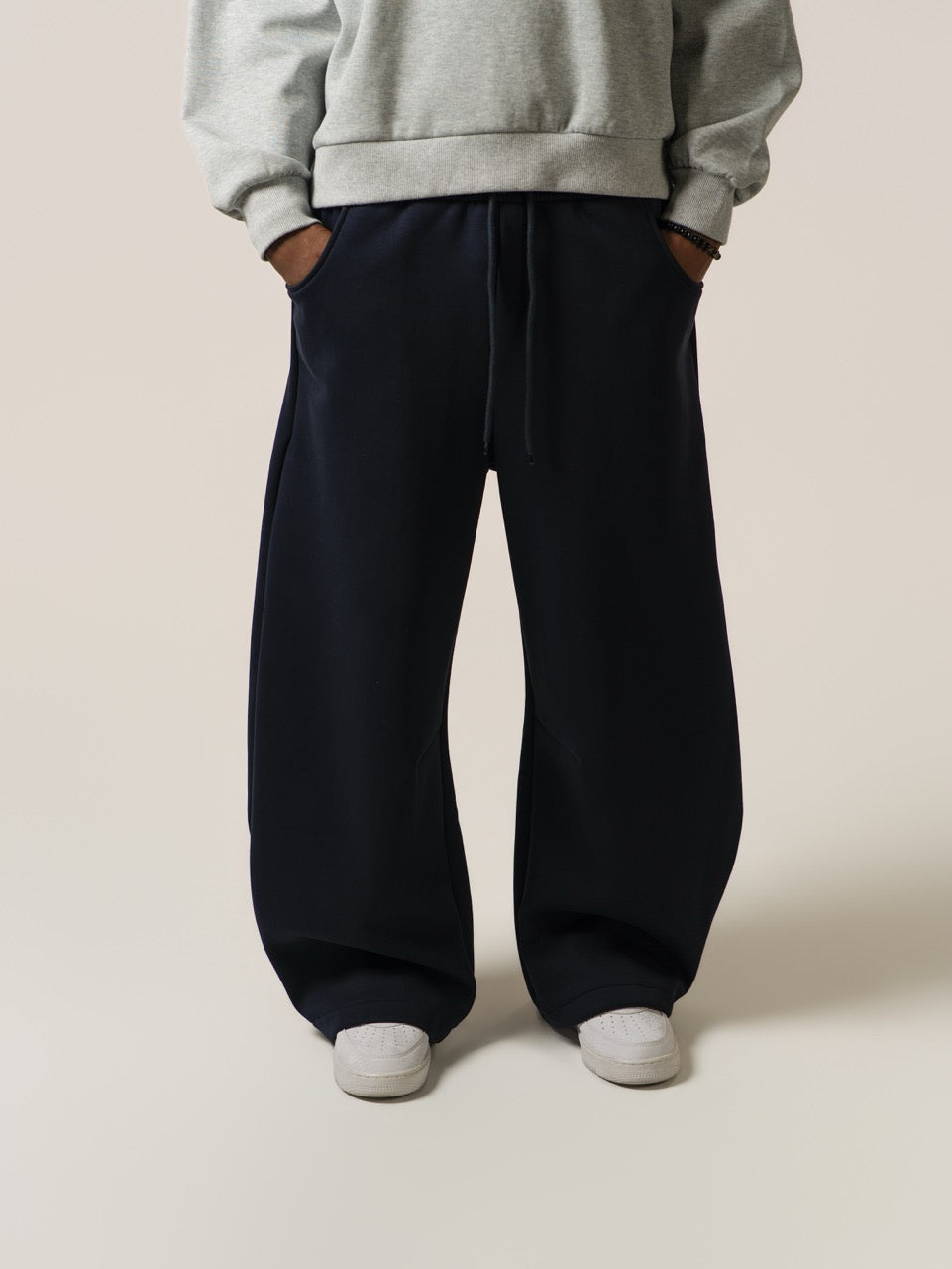 LINDEN Scimitar Sweatpants Navy