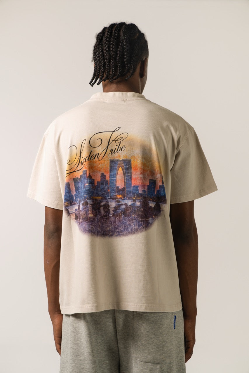 Camiseta gráfica DownTown - Crema