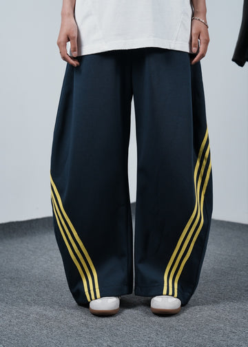 Scimitar-silhouette sweatpants  WM192KNCK6606