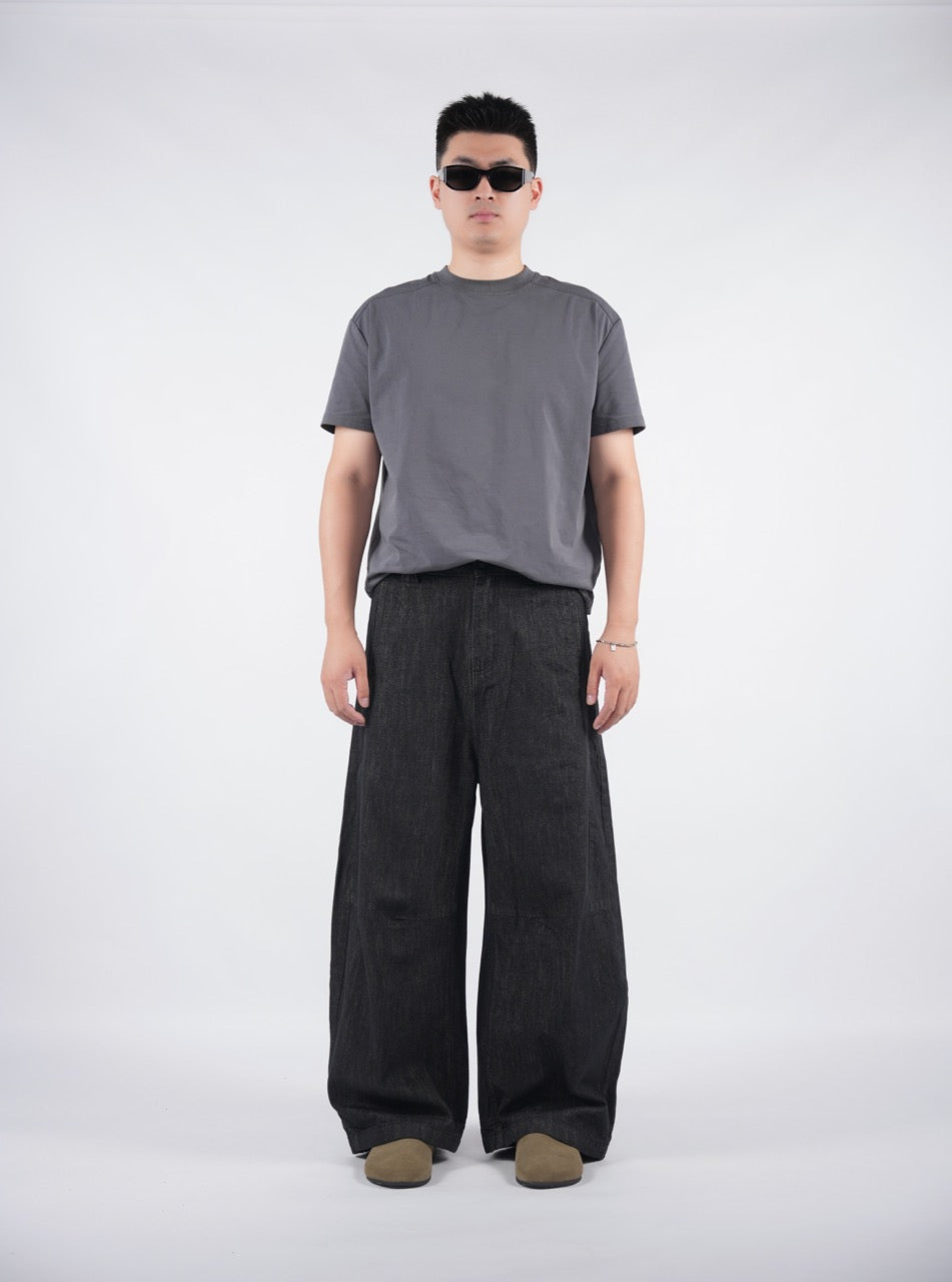 LINDEN Saber-Cut Jeans
