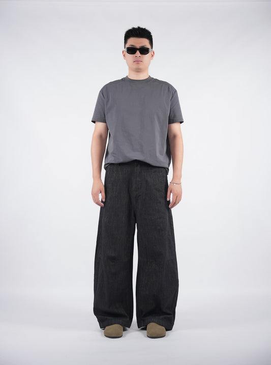 LINDEN Saber-Cut Jeans