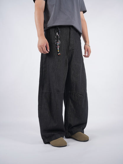 LINDEN Saber-Cut Jeans