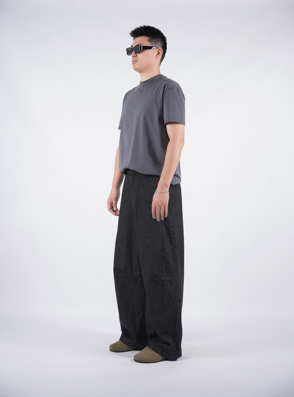 LINDEN Saber-Cut Jeans