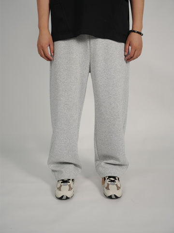 Essential Comfort Athletic Tapered Sweatpants WM198UNFX1809