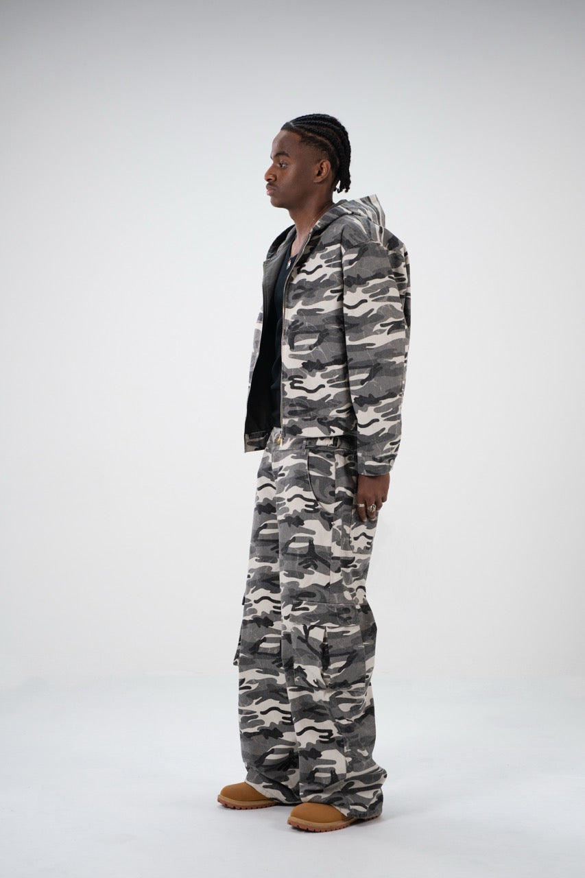 Baggy Cargo Pants - Camo