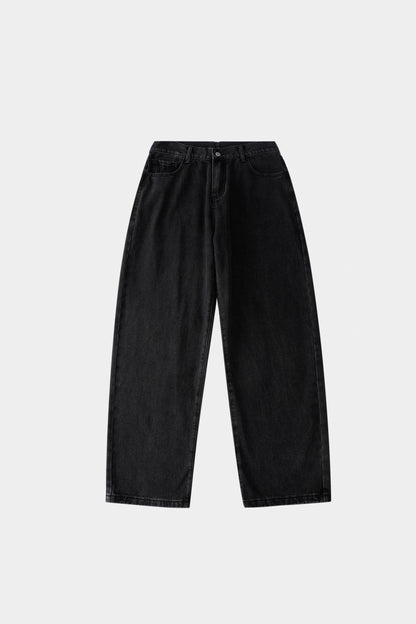 Pangunahing Itim na Tuwid na Jeans