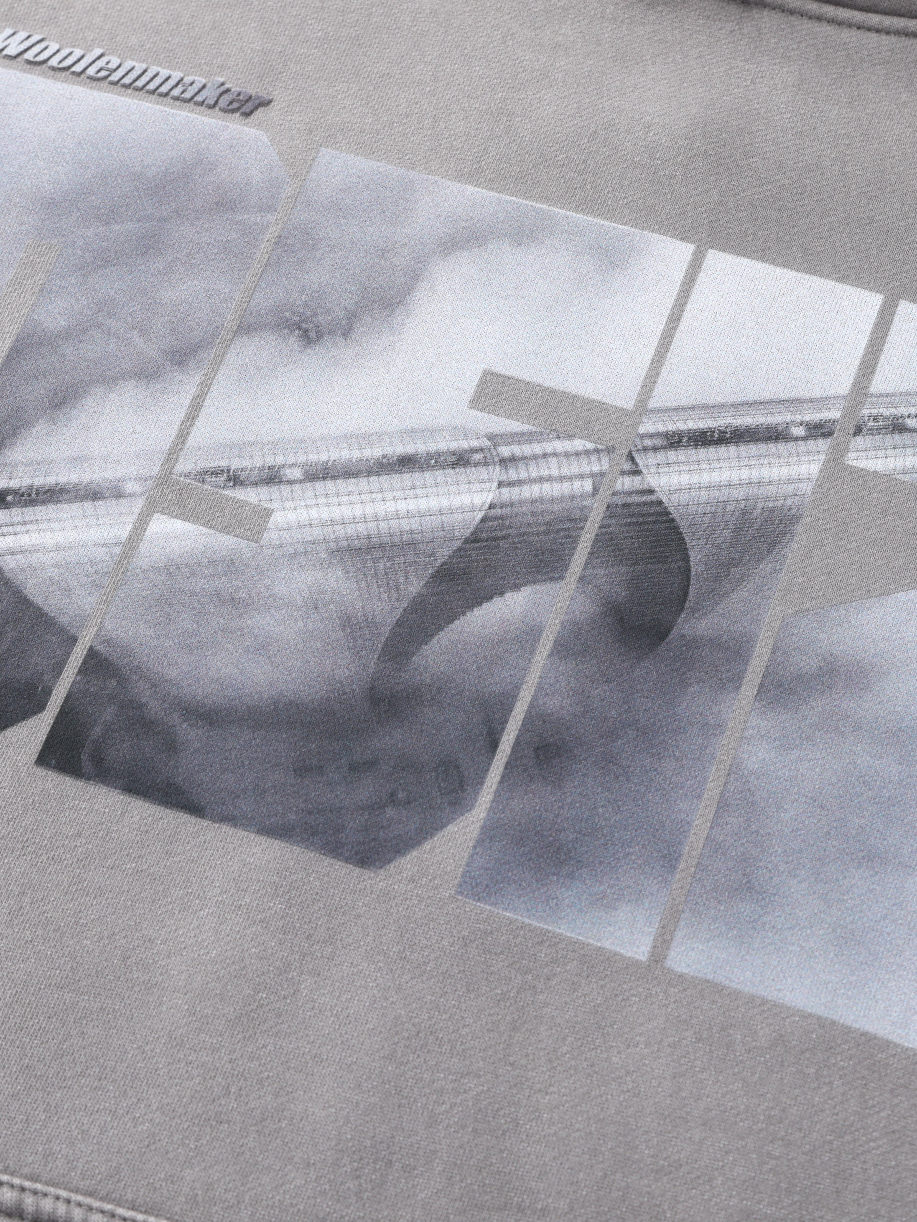 DOWNTOWN Washed Hoodie Grey