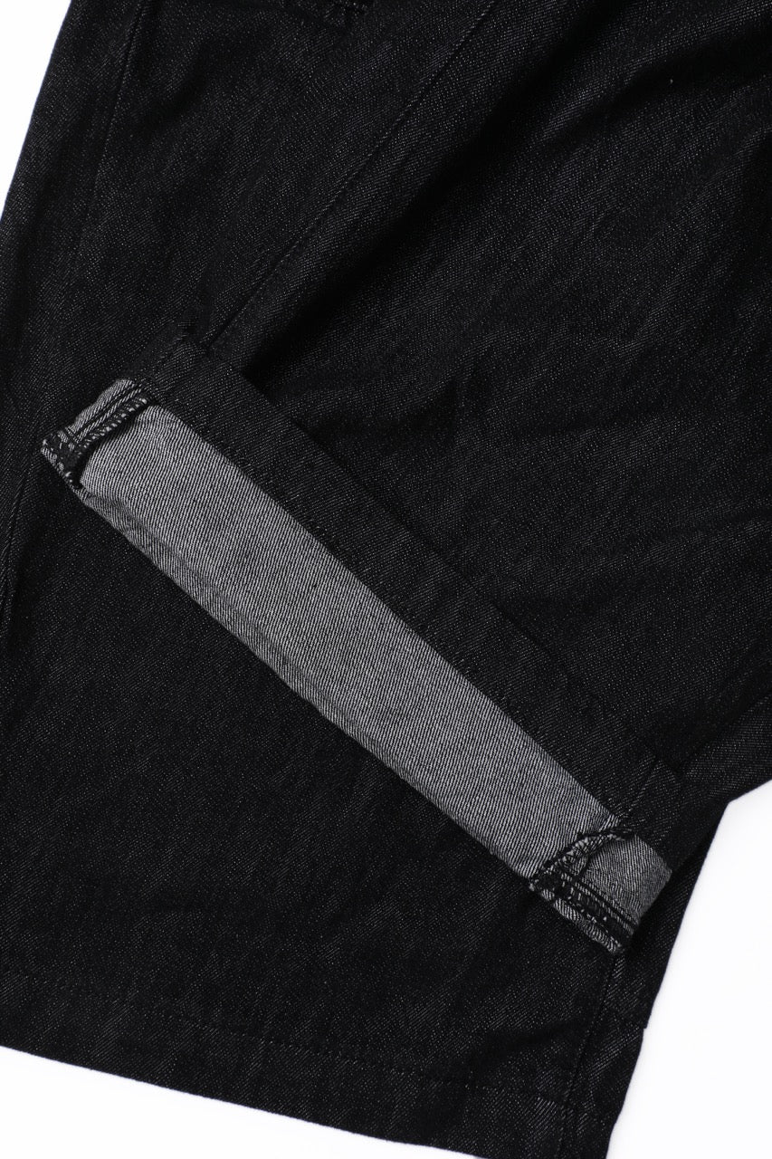 LINDEN Saber-Cut Jeans