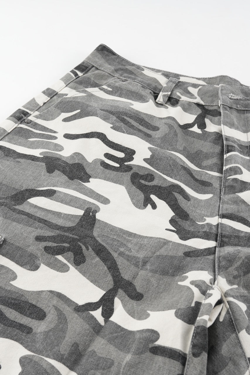 Shorts cargo amples camouflage